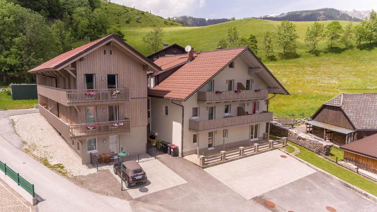 Alpine Appartement Top 8 by AA Holiday Homes Tauplitz Buitenkant foto